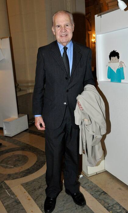 Julio Ricardo fue otra de las personalidades que se acercaron para compartir con Mandelbaum el emotivo momento