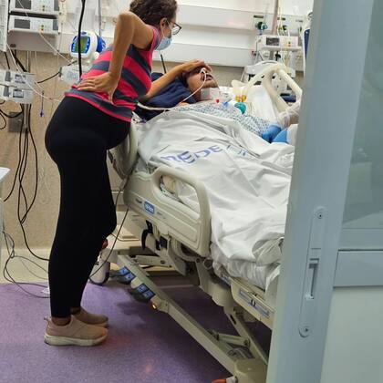 Julio Trindade estuvo internado mientras su mujer se encontraba a pocos días de dar a luz