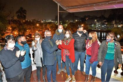 Julio Zamora y Malena Galmarini dieron una muestra de "unidad" tras años de enfrentamiento, en el arranque de la campaña electoral