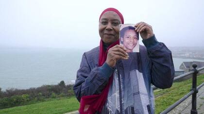 June Gibbons todavía vive en Gales y no se ha casado ni ha tenido hijos