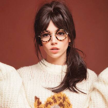 Junio de 2016. Para una producción de moda, con raya al medio, flequillo, cola de caballo. FOTO: Redes sociales