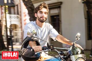 Hijo de una reconocidísima modelo, es actor y asegura: “Fue complicado tener una mamá tan famosa”