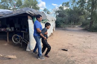 Tiene parálisis cerebral y no hay médicos cerca para atenderlo