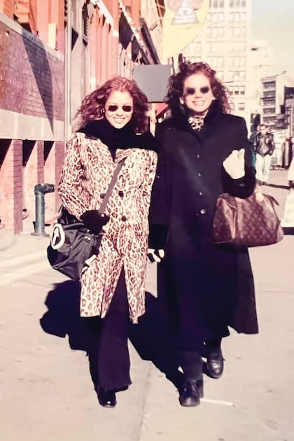 Juntas paseando por Nueva York en 1996.
