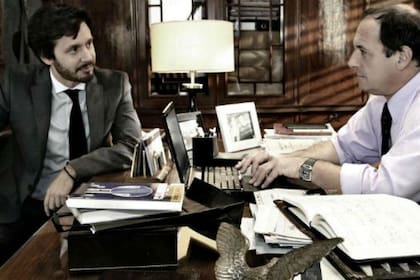 junto-a-benjamin-vicuna-en-su-ultimo-e-5PJYQBJH6JA37HUHFWJ5H62YBQ Benjamín Vicuña: su nueva película, su rol como padre y el sorprendente parecido de su novia con su madre