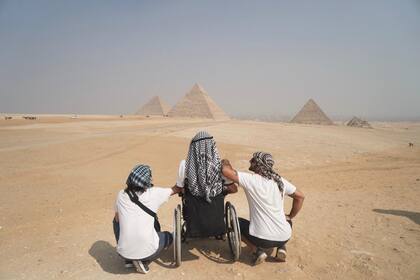 junto a Bisson y Peluffo, Stephens conoció las pirámides de Egipto, uno de sus grandes sueños