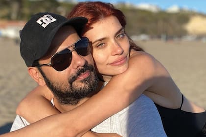 Junto a Eduardo, hermano de Penélope Cruz, con quien está desde 2018.