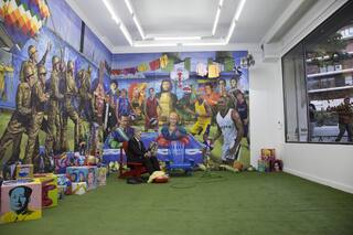 El pop y la escultura conviven con la fotografía y el afiche