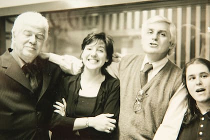 Junto a Malena Guinzburg, Gabriela Rádice y Adolfo Castelo. 