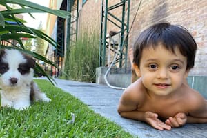 Por una rara enfermedad le trasplantaron el hígado y su mamá fue la donante