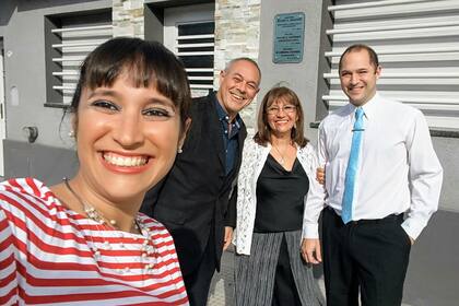 Junto a su familia, pilares básicos para no bajar los brazos.