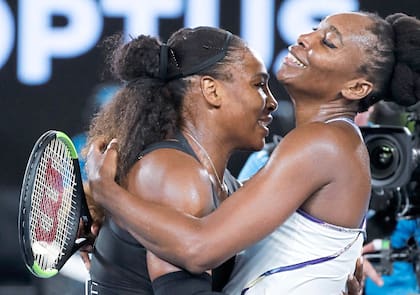 Junto a su hermana Venus, Serena conquistó 14 campeonatos de dobles en Grand Slam y tres medallas de oro olímpicas