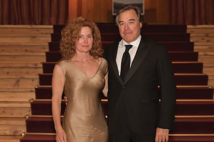 Junto a su marido en el evento de cierre de las 1000 Millas, la tradicional Lake Party que se celebra en el Hotel Llao Llao