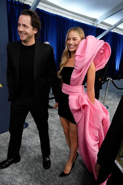 Junto a su marido en la 30ª entrega anual de los Screen Actors Guild Awards en Los Ángeles, el 24 de febrero de 2024.