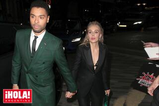 Regé-Jean Page, el galán de la serie Los Bridgerton, presentó oficialmente a su novia