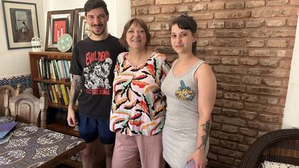 Junto a sus dos hijos: Florencia (33) y Nicolás (30).