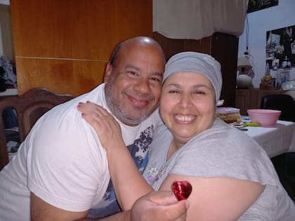 Junto al amor de su vida.