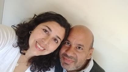 Junto al amor incondicional de su marido.