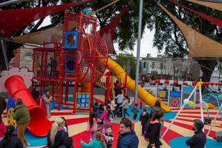 Cinco plazas de juegos públicos y gratuitos para visitar con chicos