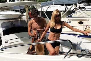 Karina Rabolini. En lancha, en el Tigre, con su amor, Ignacio Castro Cranwell