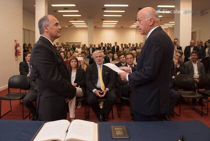 Jura del fiscal Mola