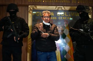 Justicia de EE.UU. condena a 25 años de prisión a exjefe antidrogas de Bolivia por tráfico de cocaína
