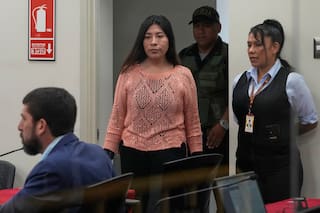 Justicia de Perú ordena 5 meses de cárcel para ex primera ministra asilada en embajada de México