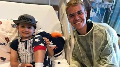 Justin Bieber visitó un hospital de niños en California y sorprendió a los pequeños pacientes