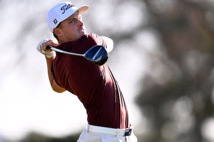 Justin Hastings, ganador del LAAC 2025, pega La Jolla, California