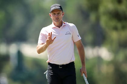Justin Rose está cuarto, a 7 golpes; el inglés le dio batalla a Rory un año atrás hasta llevarlo al playoff de desempate.