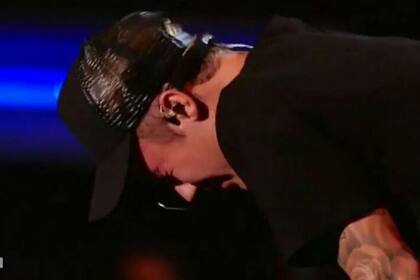 Justin se quebró tras cantar dos canciones