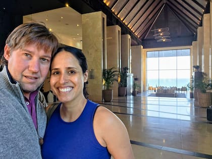 Justo Casal y Zaina son los dueños de Merging Mundos en Kenia.