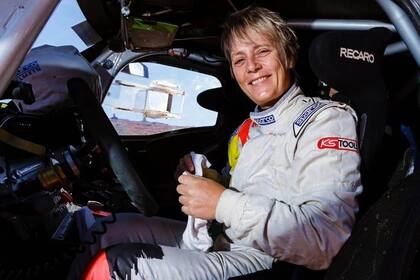 Jutta Kleinschmidt. Otra reina, pero del Dakar: ganó en 2001, fue segunda en 2002 y tercera en 1999. Única en ganar esta dura competencia y la primera en triunfar en una etapa.