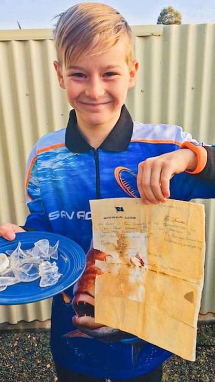 Jyah Ellott encontró la carta mientras pescaba con su padre en el sur de Australia.