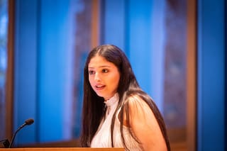 Una joven argentina fue premiada por la paz en La Haya y recibió una ovación por su emotivo discurso