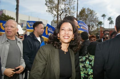 Kamala Harris en su campaña a Fiscal del Distrito de San Francisco, en 2003