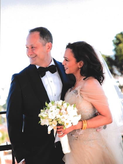 Kamala Harris junto a su esposo, Douglas Emhoff, el día de su boda