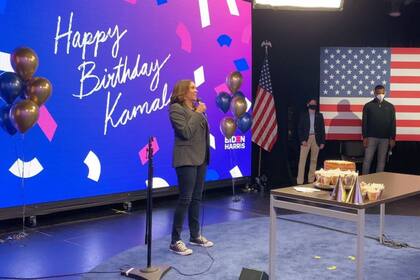 Kamala Harris, la flamante vicepresidenta norteamericana, es una fan declarada de las zapatillas Chuck Taylor All Star