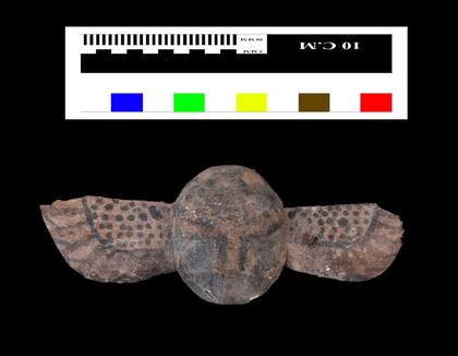 Kampf 23 es una tumba excavada en la roca con un patio abierto; además se encontraron distintos tesoros arqueológicos que los expertos continúan investigando (Foto: Ministerio de Turismo y Antigüedades de Egipto)