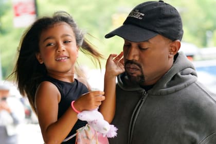 Kanye West junto a su hija mayor, North