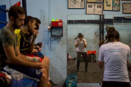 La Burbuja hace sombra frente al espejo del club
