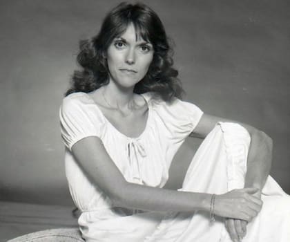 Karen Carpenter, vocalista de The Carpenters, contó con el apoyo de Newton John