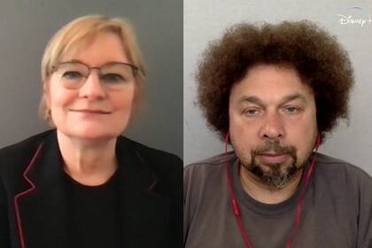 Kari Skogland, la directora de la serie Falcon y el Soldado del Invierno, y Malcolm Spellman, su guionista