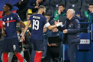 Después de un portazo a la selección de Francia y de cuestionar a Deschamps, Benzema quiere jugar el Mundial