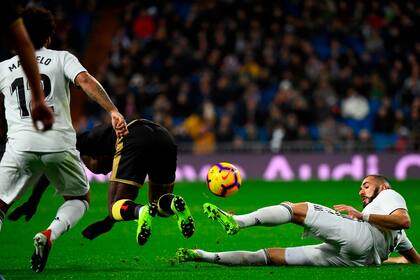 Karim Benzemá: un gol y una lesión