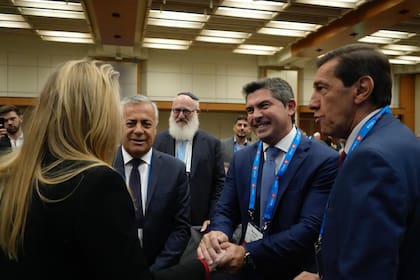 Karina Milei, en Canadá, junto a los gobernadores Cornejo, Orrego y Sadir