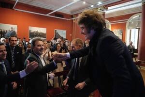 Karina Milei participó de la reunión del Presidente con legisladores en el Salón Héroes de Malvinas de la Casa Rosada