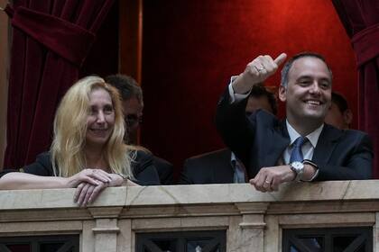 Karina Milei y Manuel Adorni en los palcos de Diputados