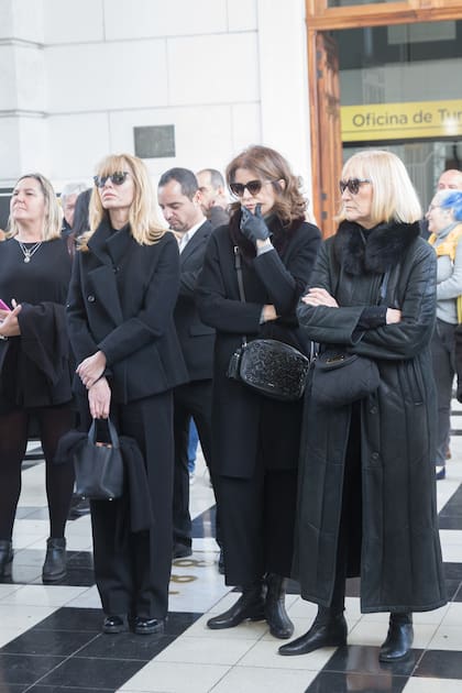 Karina Rabolini, Ada Mazo y Teresa Frías.