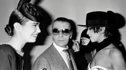 Karl Lagerfeld con sus musas en Chanel